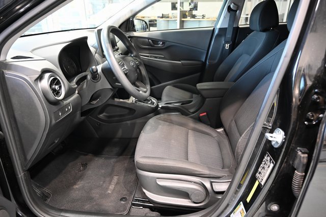 Used 2022 Hyundai Kona SEL w/ Cargo Package image 9