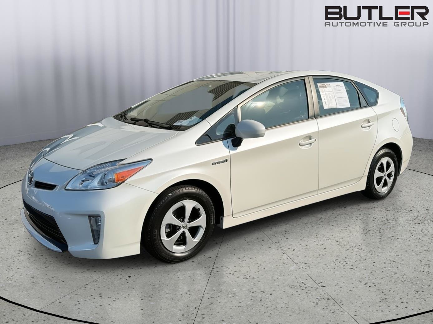 Used 2015 Toyota Prius Three FWD image 2