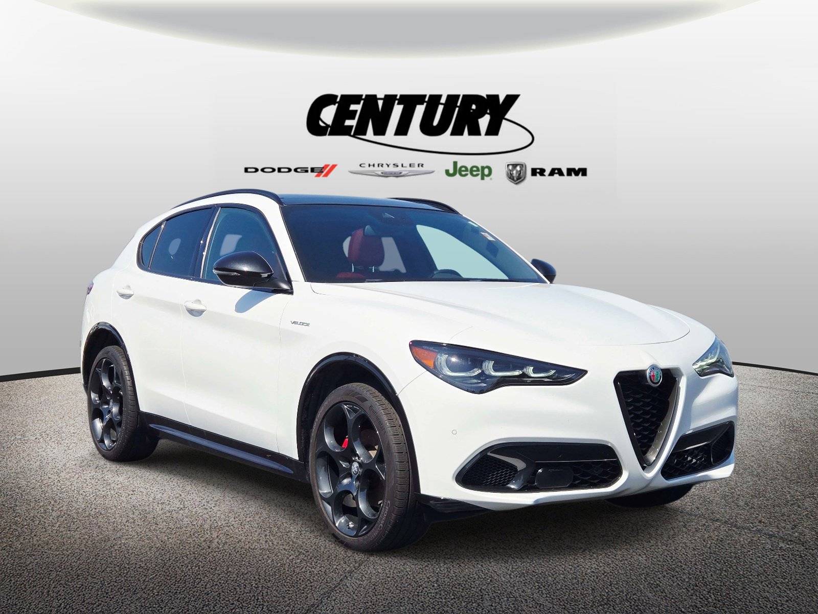 Used 2024 Alfa Romeo Stelvio Veloce AWD/4WD video 1