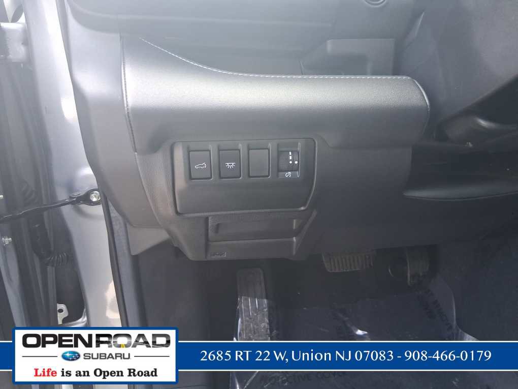 Used 2023 Subaru Ascent Touring AWD/4WD image 16
