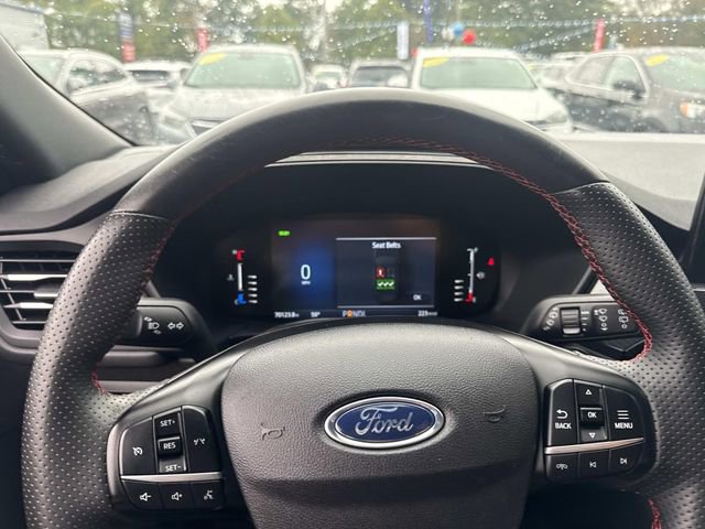 Used 2023 Ford Escape ST-Line Select AWD/4WD image 29
