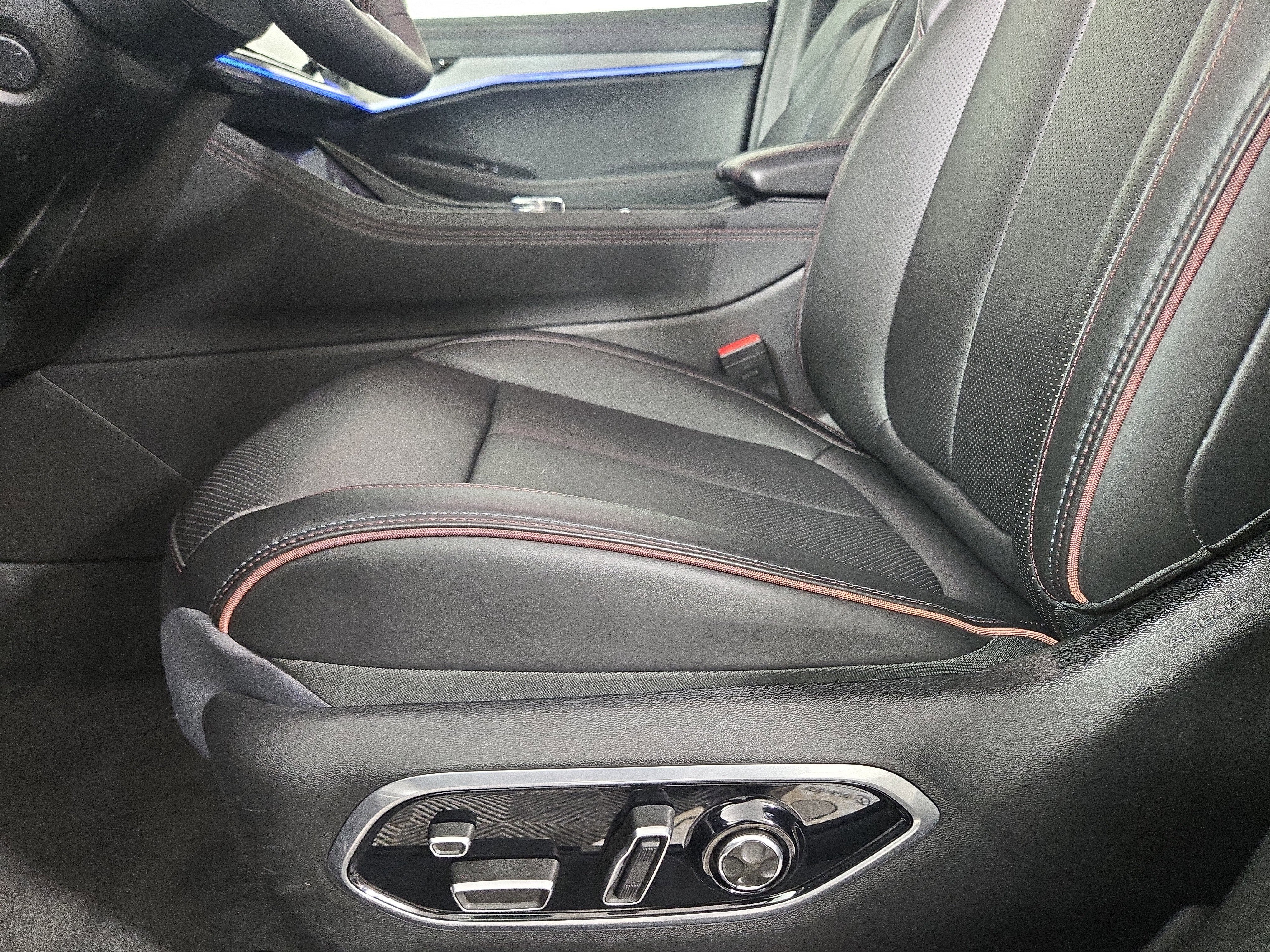 Used 2024 Jeep Wagoneer Launch Edition image 31