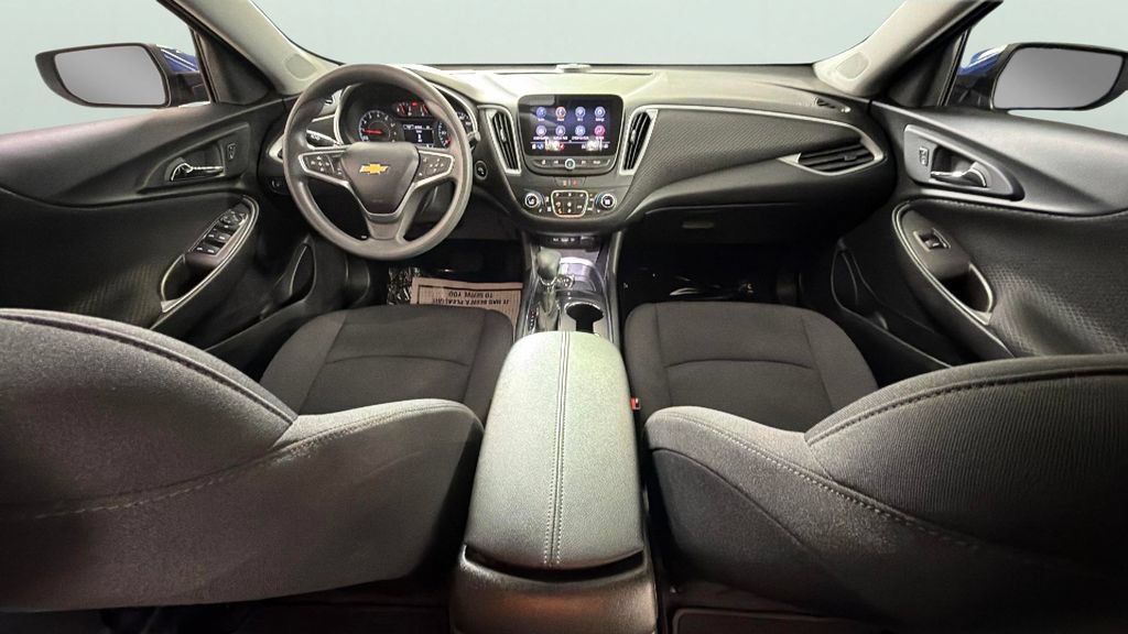Used 2023 Chevrolet Malibu LT FWD image 30