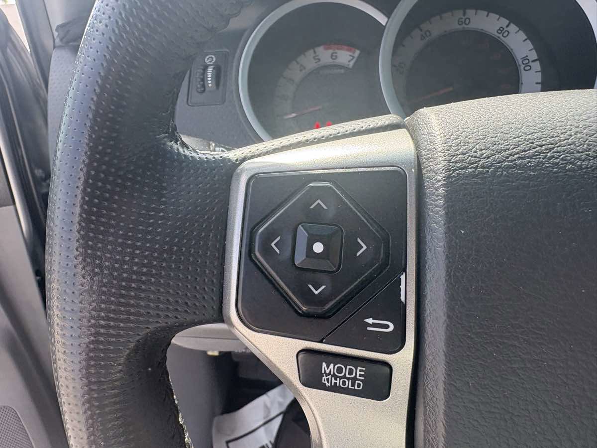 Used 2015 Toyota Tacoma PreRunner image 29