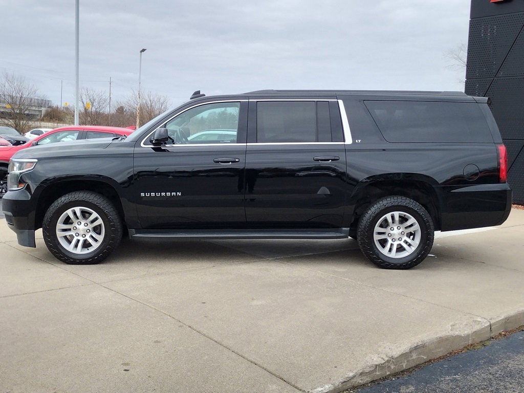 Used 2019 Chevrolet Suburban LT image 18