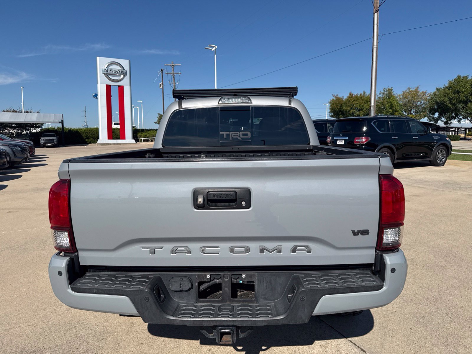 Used 2019 Toyota Tacoma TRD Off-Road AWD/4WD image 6