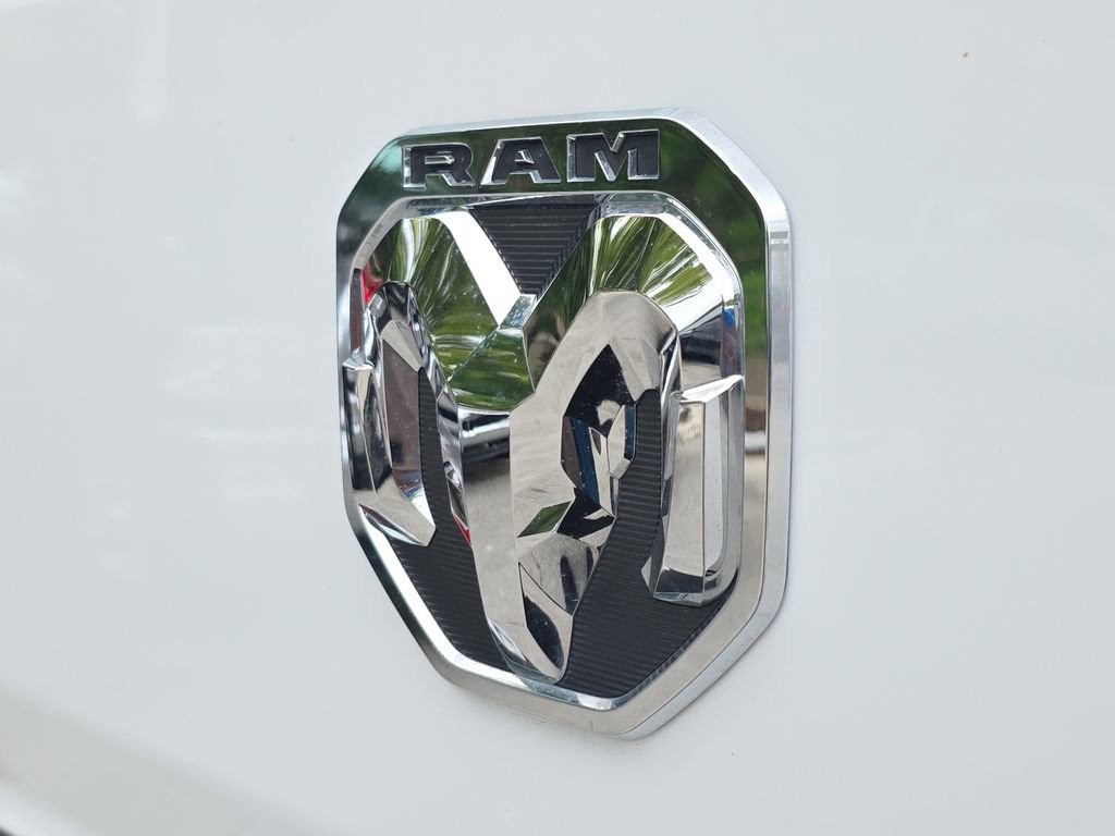 Used 2025 RAM ProMaster 2500 w/ Convenience Group FWD image 11