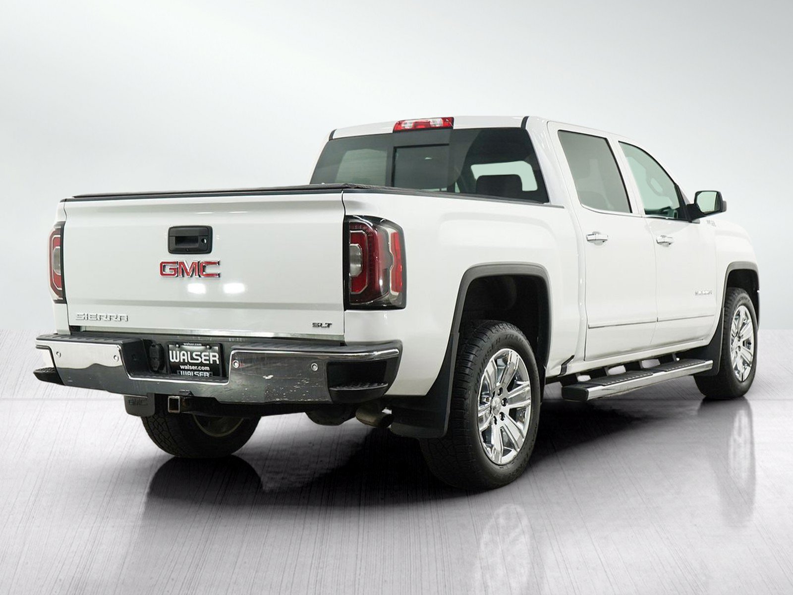 Used 2018 GMC Sierra 1500 SLT AWD/4WD image 5