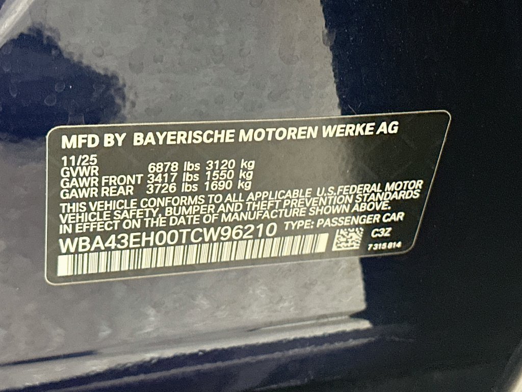 Used 2026 BMW 750e xDrive AWD/4WD image 35