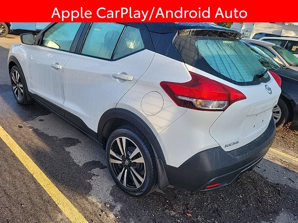 Used 2018 Nissan Kicks SV FWD image 4