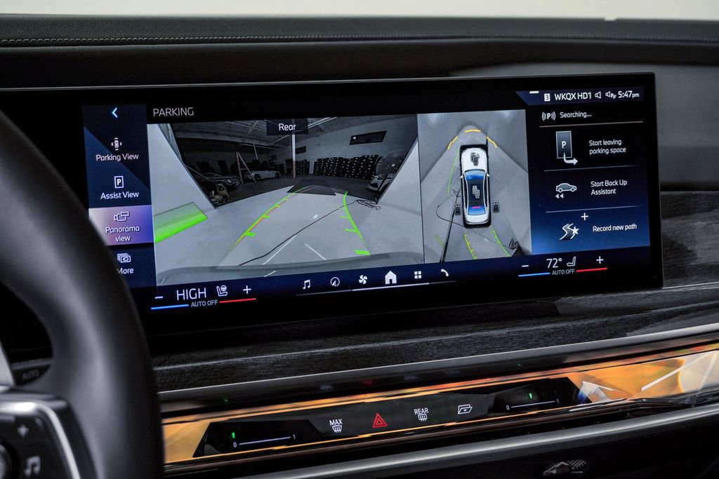 Used 2025 BMW 740i xDrive image 26
