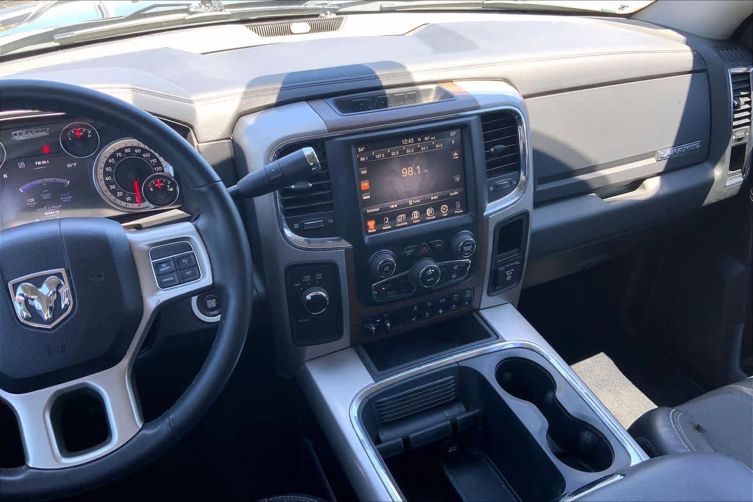 Used 2017 RAM 3500 Laramie AWD/4WD image 6