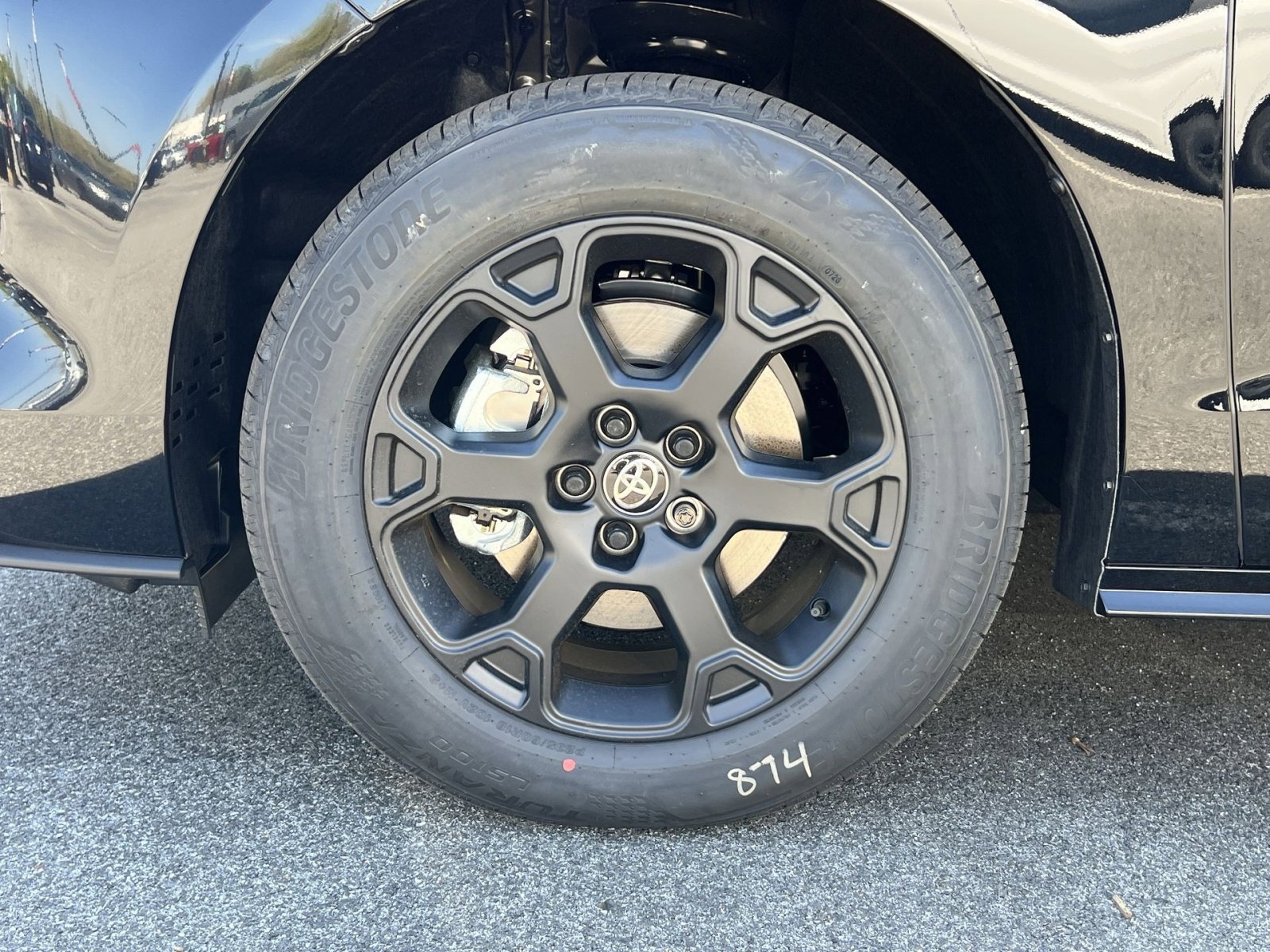 New 2026 Toyota Sienna XLE Woodland Edition AWD/4WD image 5