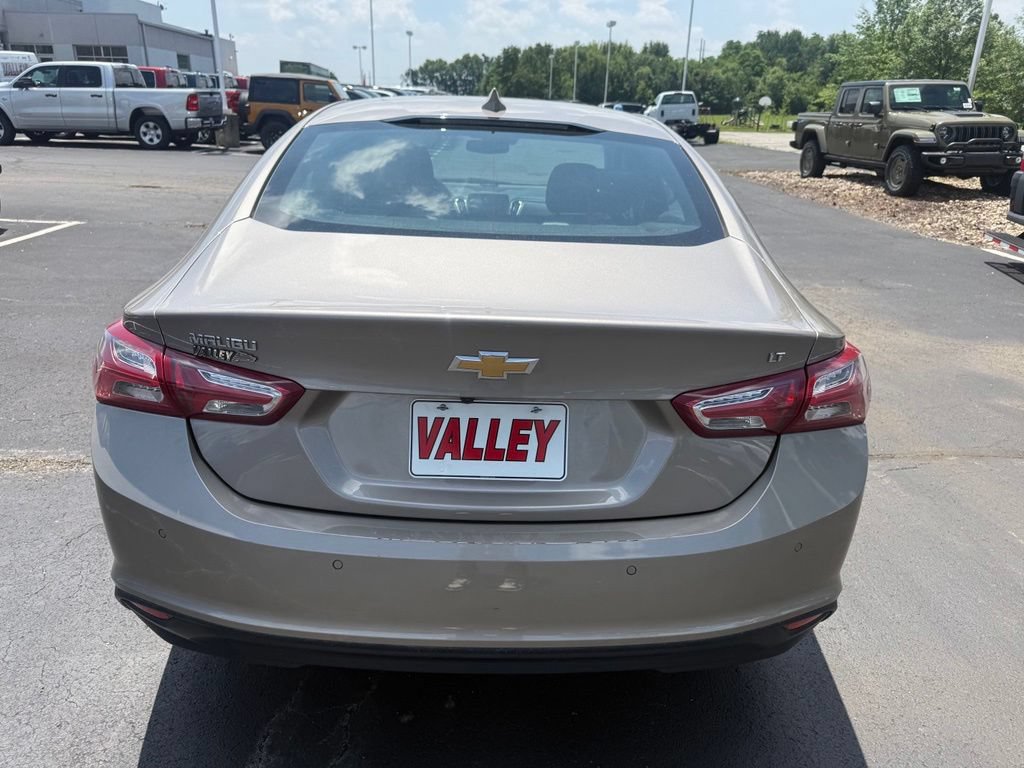 Used 2024 Chevrolet Malibu LT FWD image 5