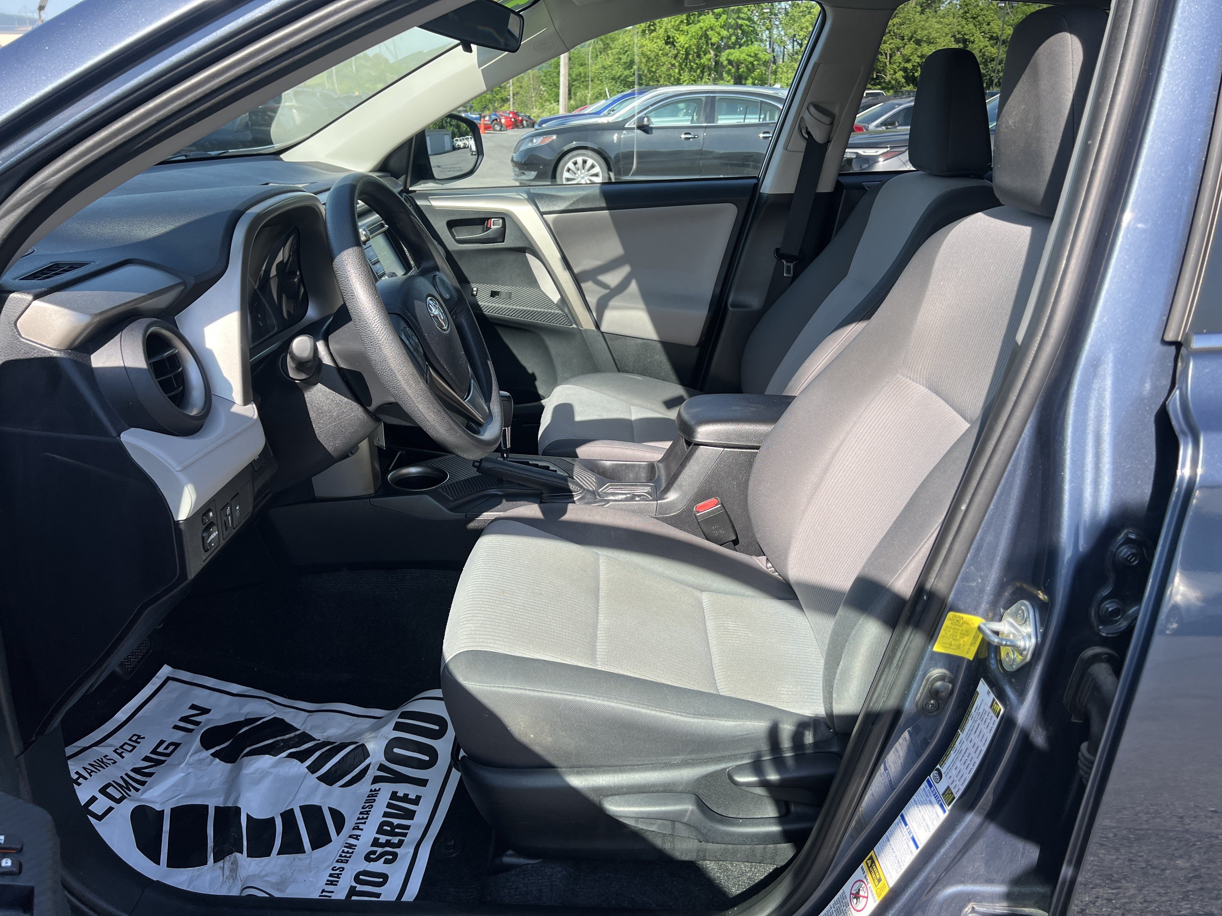 Used 2014 Toyota RAV4 LE AWD/4WD image 12