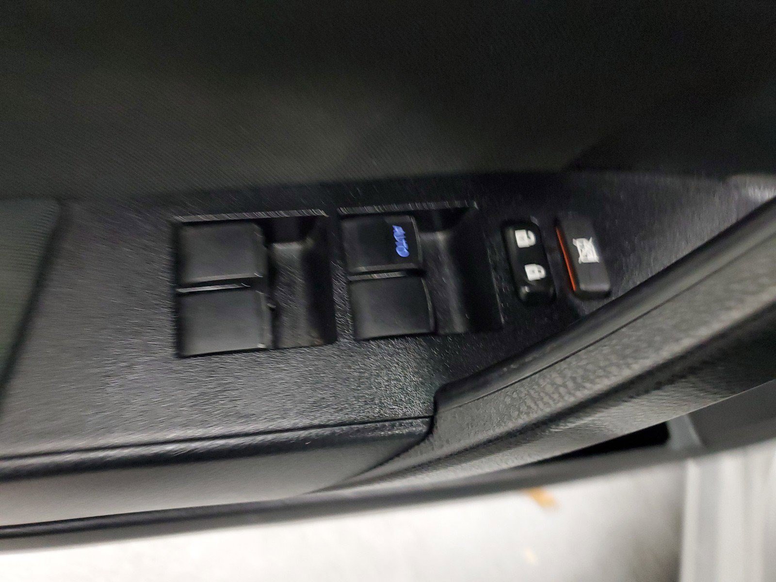 Used 2019 Toyota Corolla LE FWD image 22