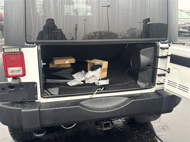 Used 2014 Jeep Wrangler Unlimited Rubicon w/ Dual Top Group image 22