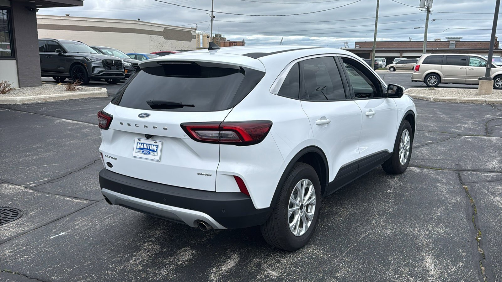 Used 2023 Ford Escape Active w/ Tech Pack #2 AWD/4WD image 9