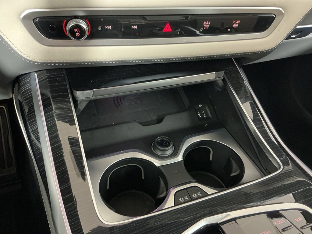 Certified 2024 BMW X7 M60i w/ Executive Package image 14