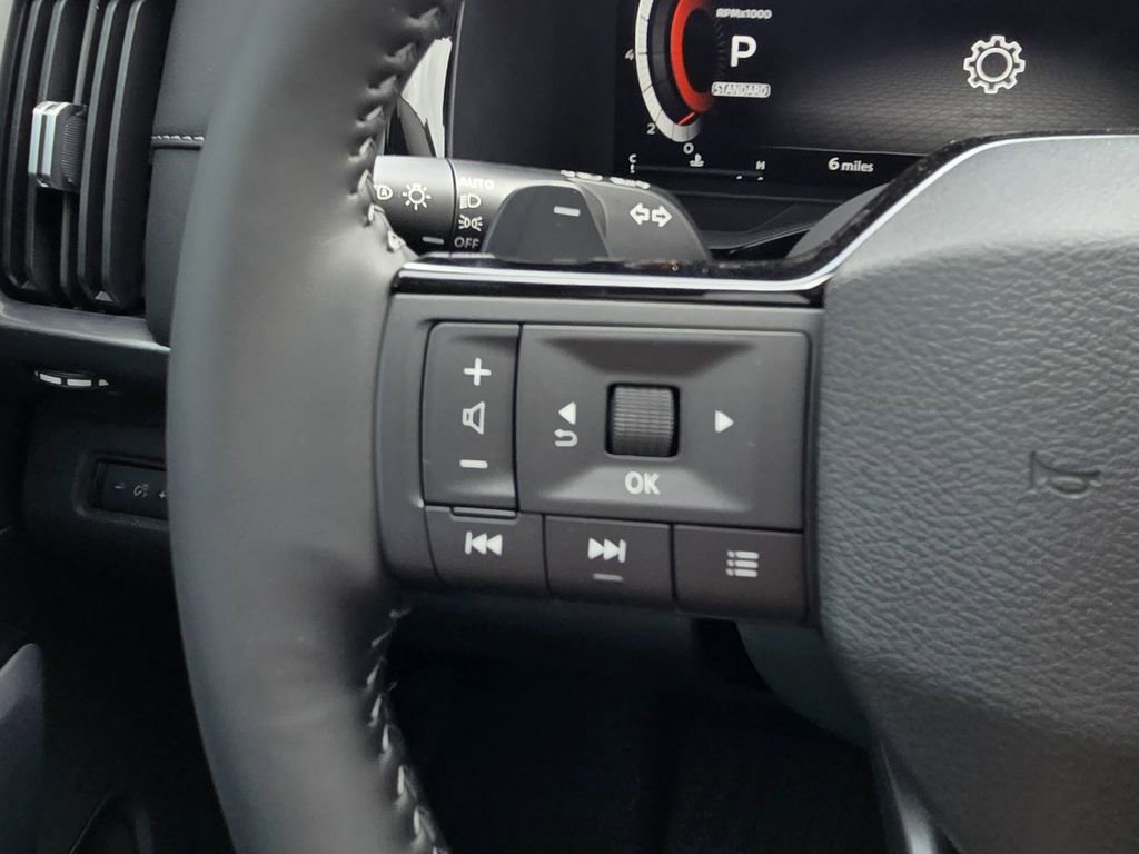 New 2026 Nissan Pathfinder SL w/ SL Premium Package image 22