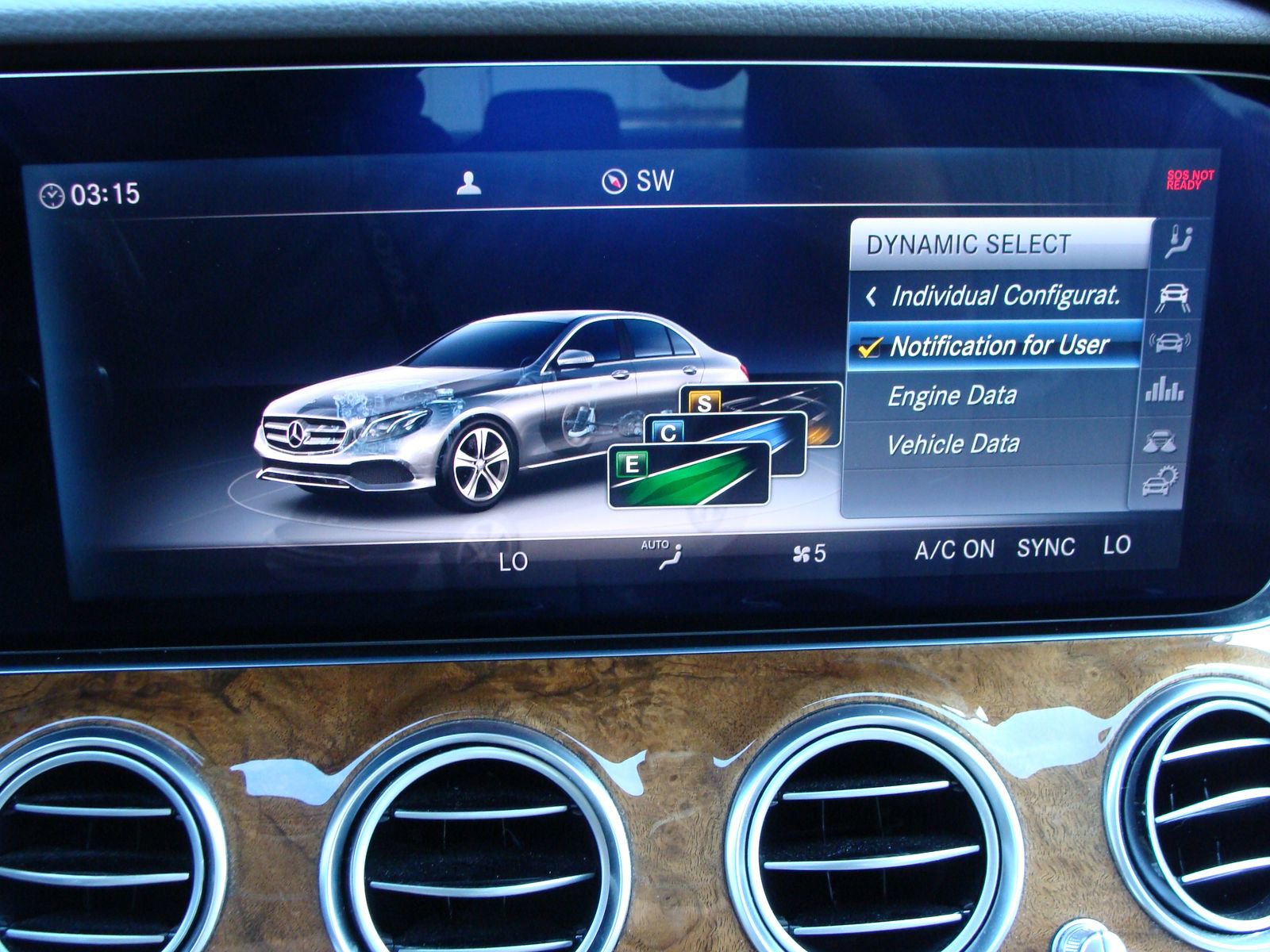 Used 2018 Mercedes-Benz E 300 4MATIC image 24