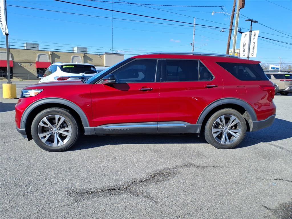 Used 2020 Ford Explorer Platinum w/ Premium Technology Package image 2