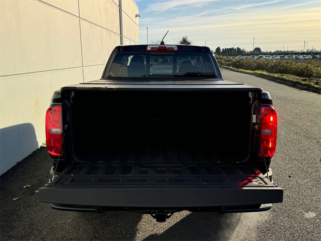 Used 2017 Chevrolet Colorado Z71 w/ Z71 Midnight Edition image 22