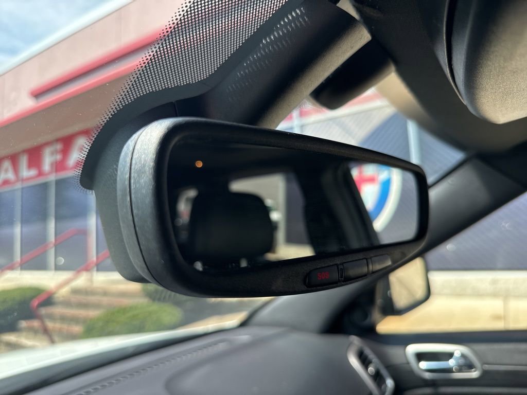 Used 2020 Jeep Grand Cherokee Altitude image 44