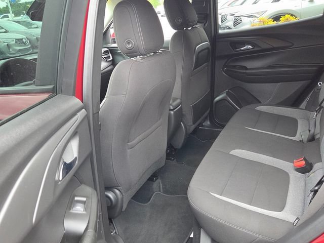Used 2025 Chevrolet TrailBlazer LT AWD/4WD image 9
