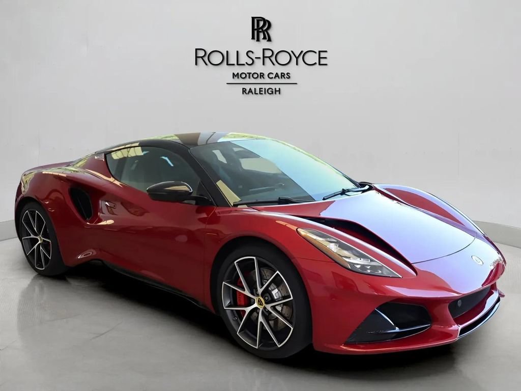 Used 2025 Lotus Emira RWD image 3