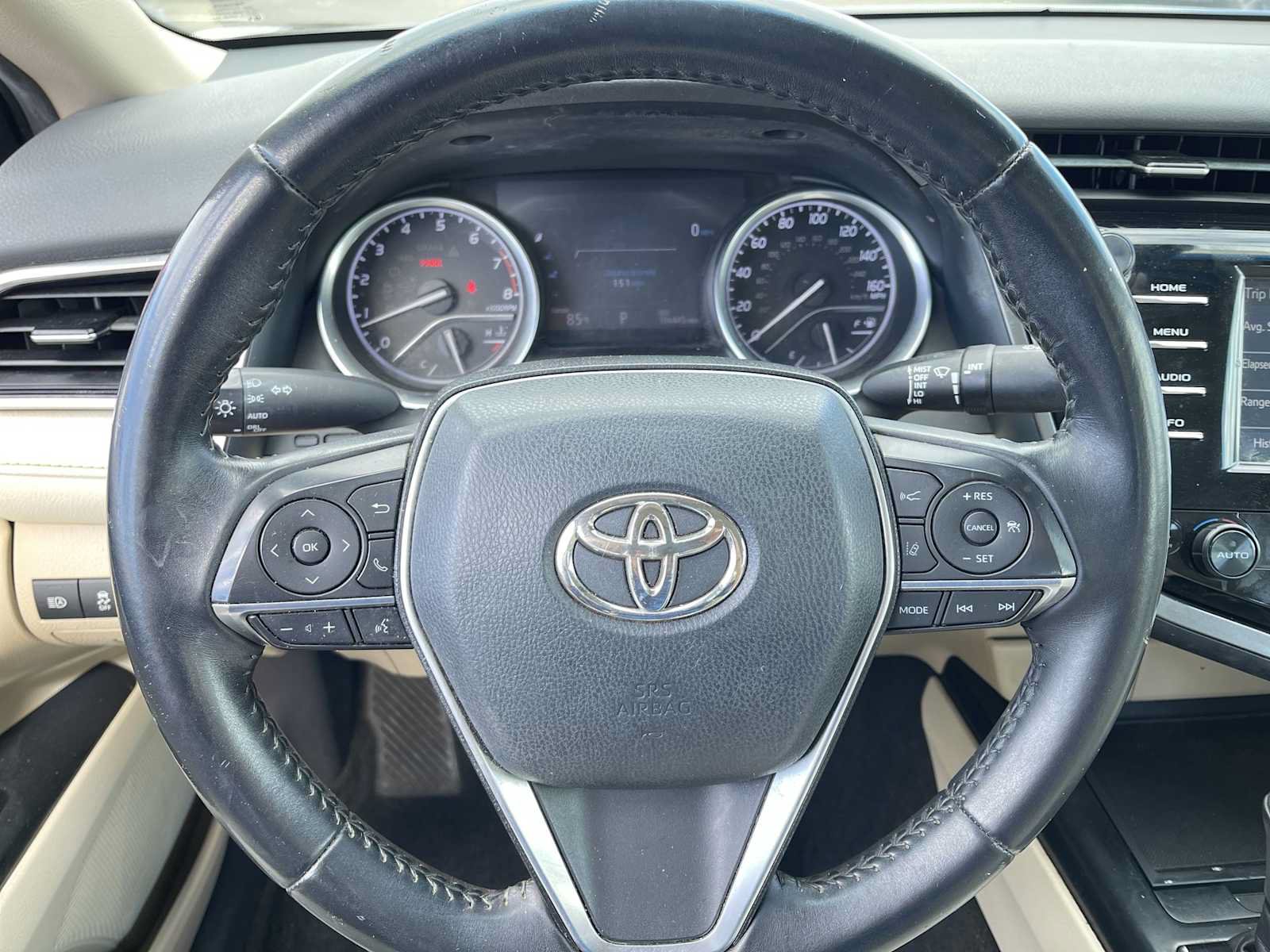 Used 2018 Toyota Camry XLE FWD image 13