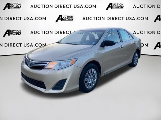 Used 2012 Toyota Camry LE FWD image 1