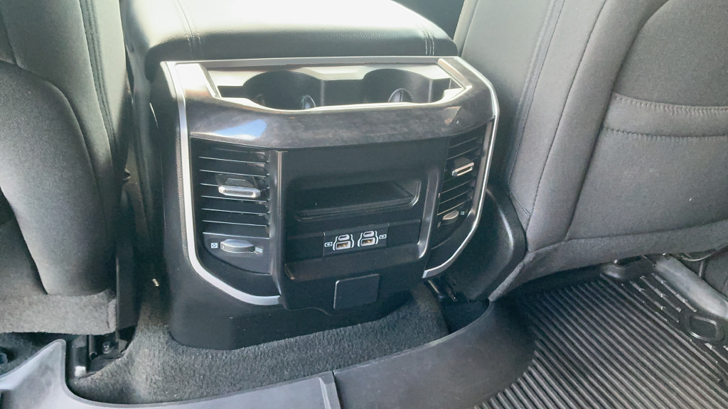 Used 2023 RAM 1500 Big Horn AWD/4WD image 10