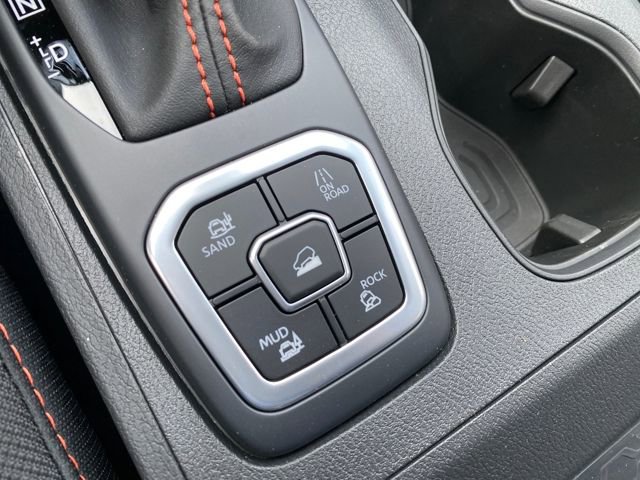 New 2026 Nissan Frontier PRO-4X w/ Tow Package image 18