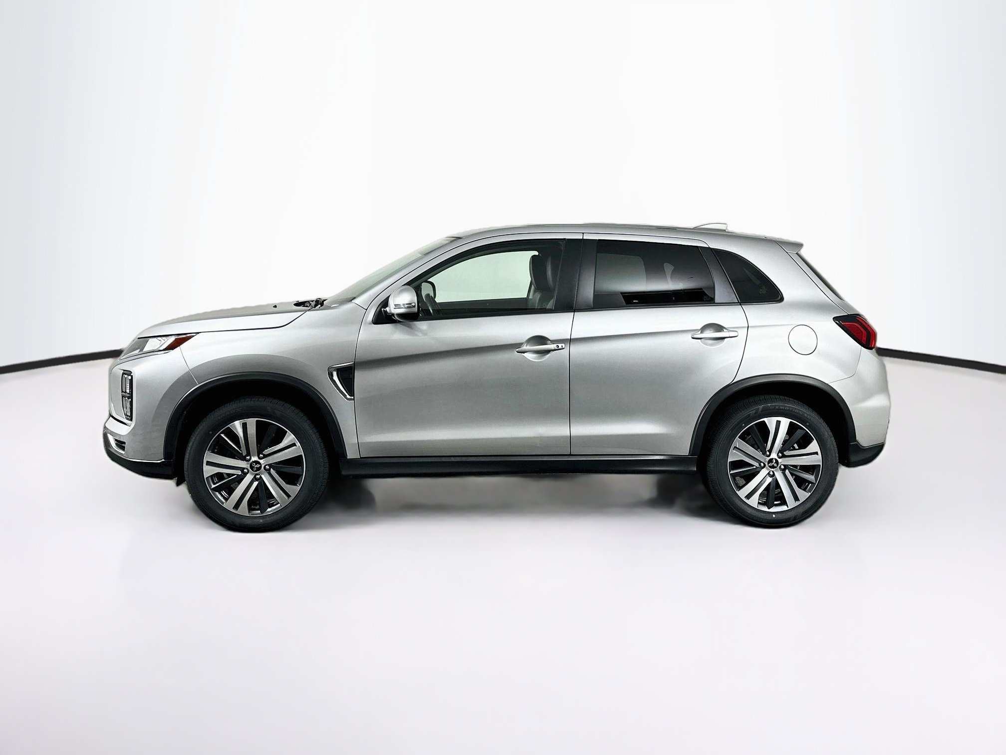 Used 2024 Mitsubishi Outlander Sport AWD image 4
