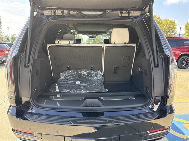 New 2025 Cadillac Escalade Sport Platinum w/ LPO, ONYX Package image 22