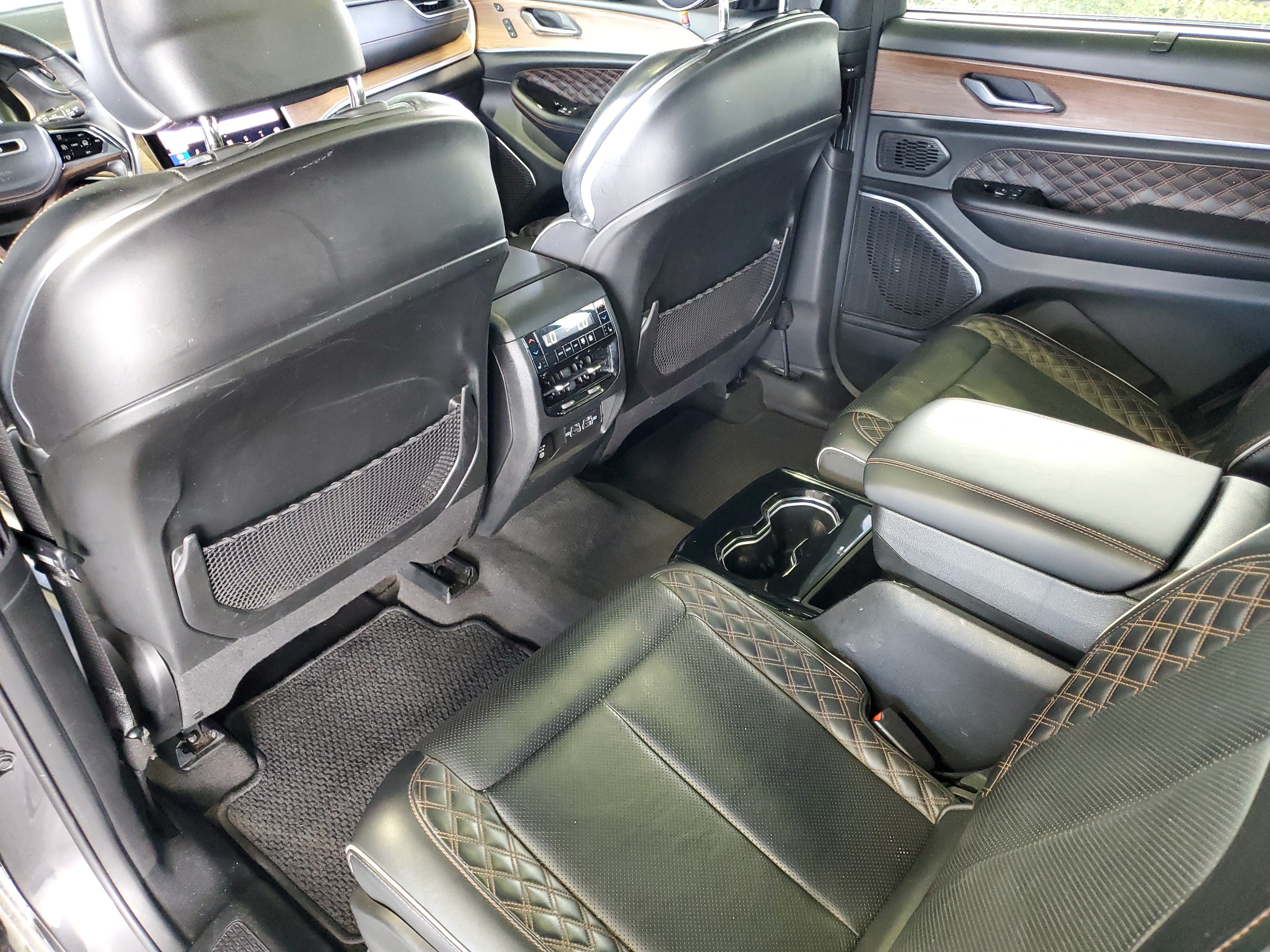 Used 2022 Jeep Grand Cherokee L Summit w/ Advanced Protech Group IV RWD image 10
