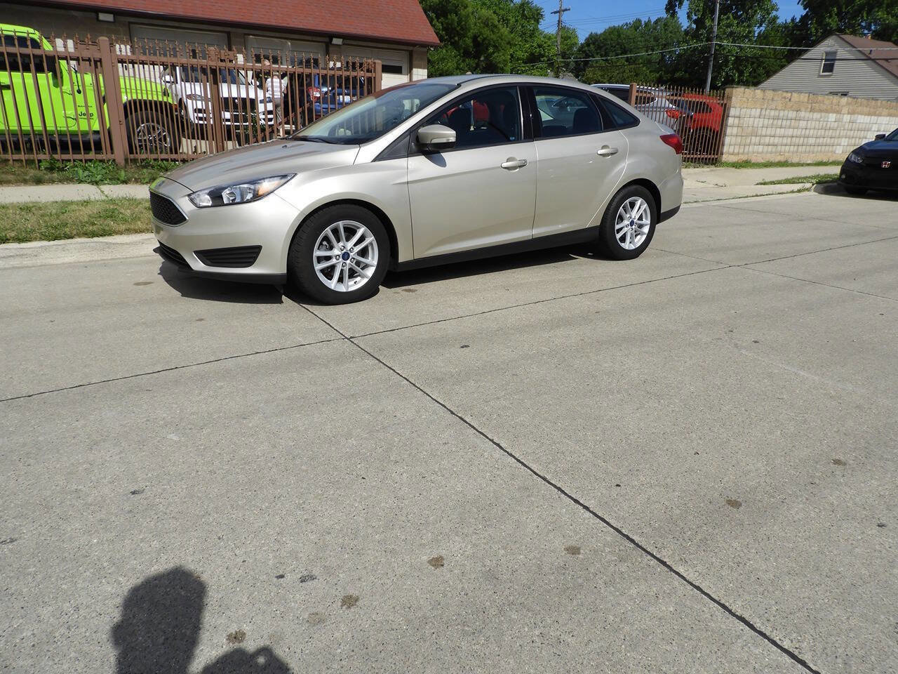 Used 2017 Ford Focus SE FWD image 5