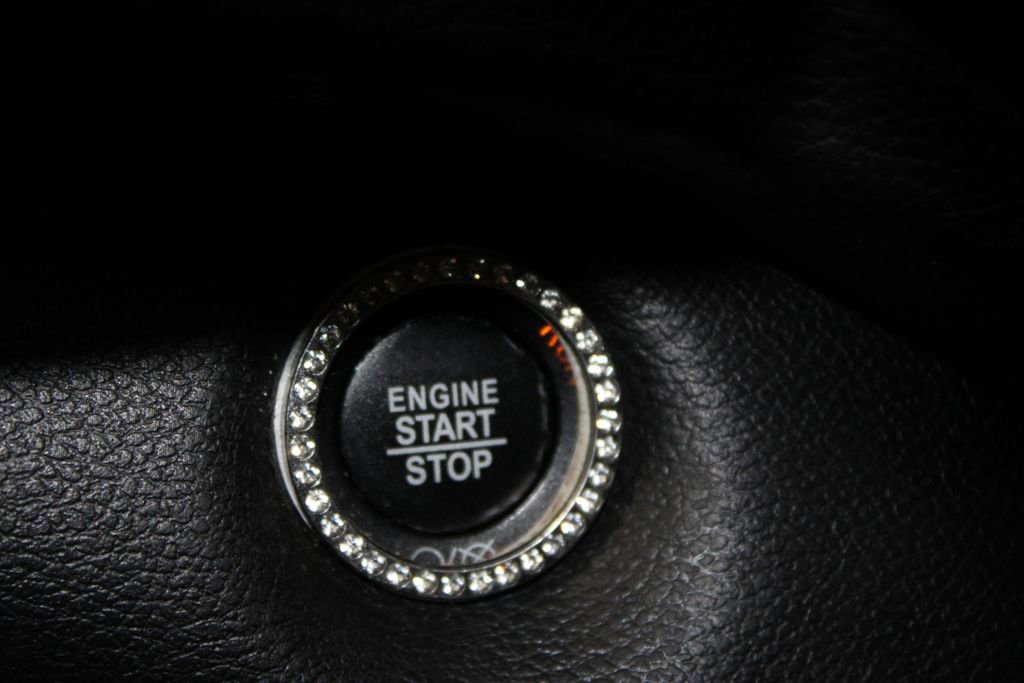 Used 2019 Jeep Cherokee Latitude Plus w/ Comfort/Convenience Group image 38