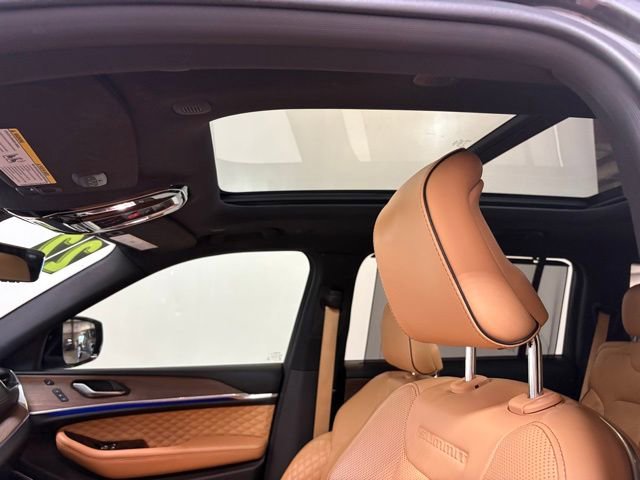 Used 2022 Jeep Grand Cherokee L Summit w/ Advanced Protech Group IV image 12