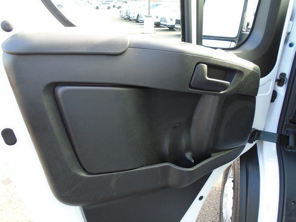 Used 2025 RAM ProMaster 2500 w/ U-Haul Equipment Group FWD image 5
