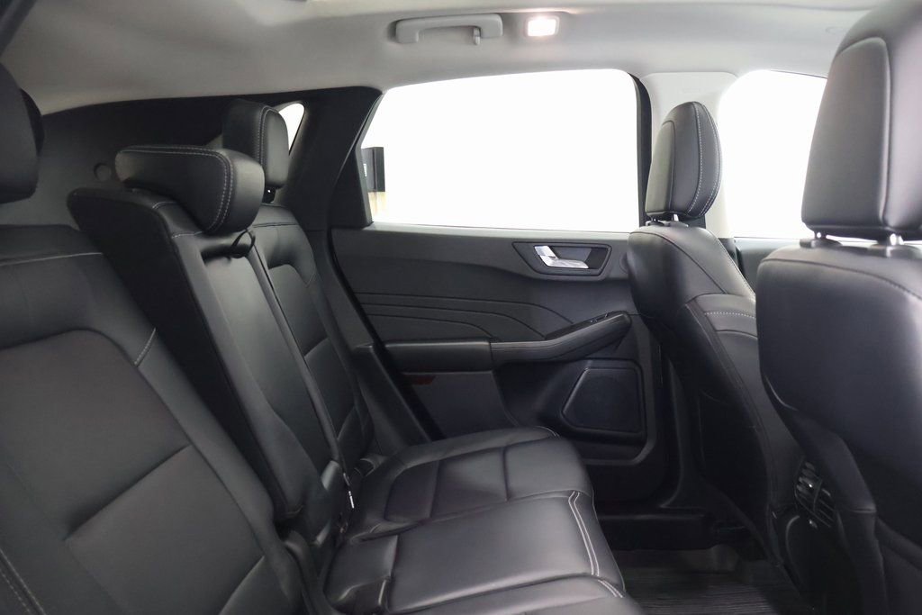 Used 2021 Ford Escape Titanium w/ Class II Trailer Tow Package image 24