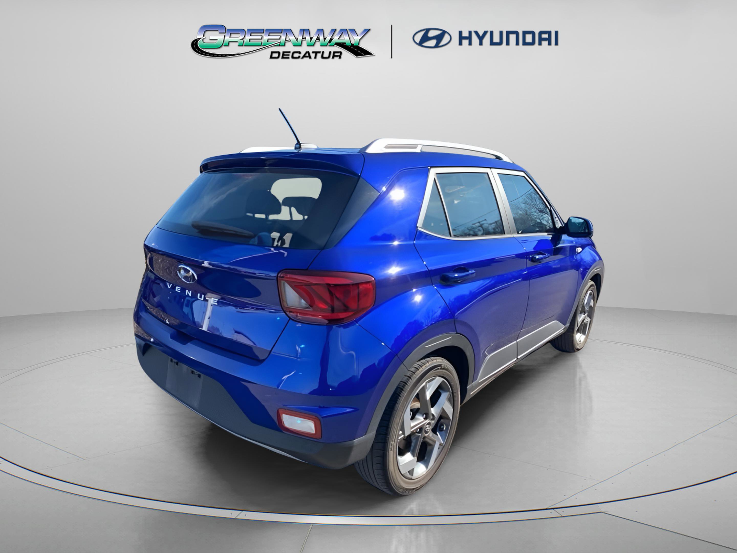Used 2023 Hyundai Venue SEL image 7