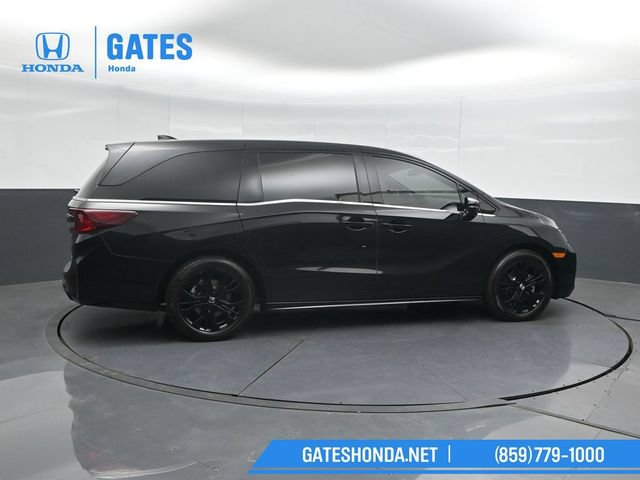 Certified 2025 Honda Odyssey Sport-L image 3