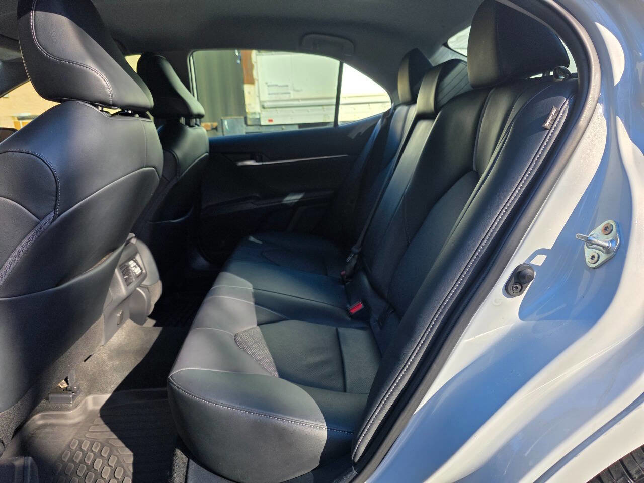 Used 2022 Toyota Camry XSE image 27