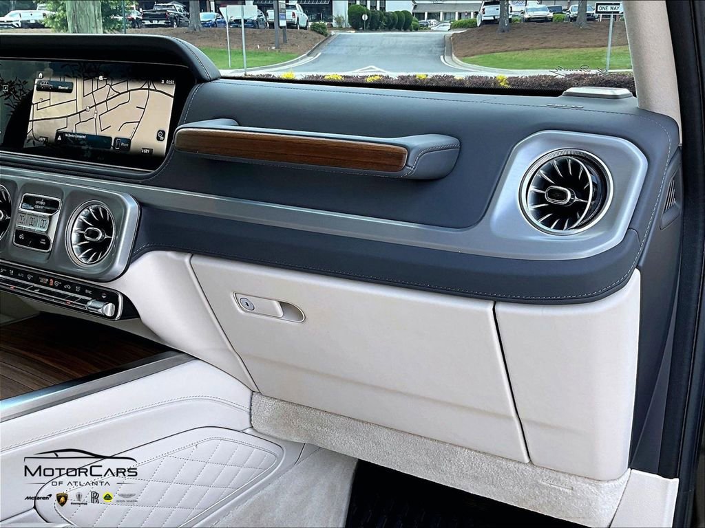 Used 2025 Mercedes-Benz G 63 AMG 4MATIC image 16