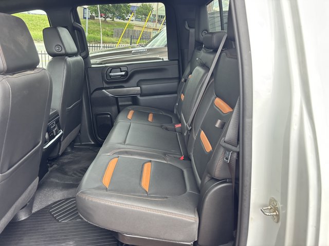 Used 2023 GMC Sierra 2500 AT4 w/ AT4 Premium Plus Package AWD/4WD image 18