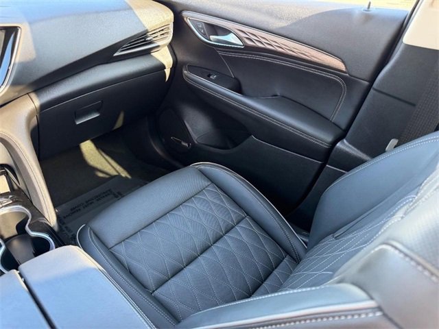 Certified 2023 Buick Envision Avenir image 17