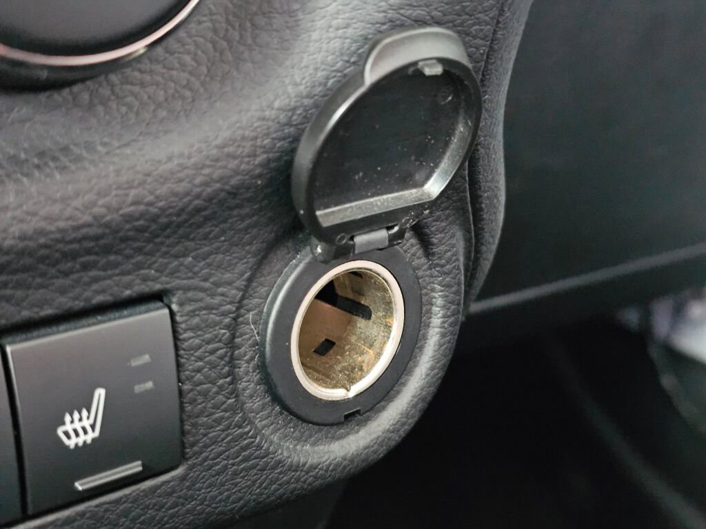 Used 2012 Jeep Wrangler Unlimited Sahara w/ Dual Top Group AWD/4WD image 39