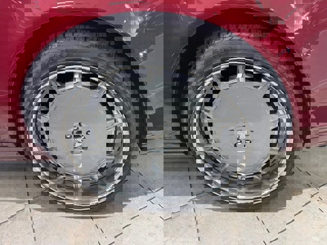 Used 2014 Rolls-Royce Phantom Drophead Coupe image 15